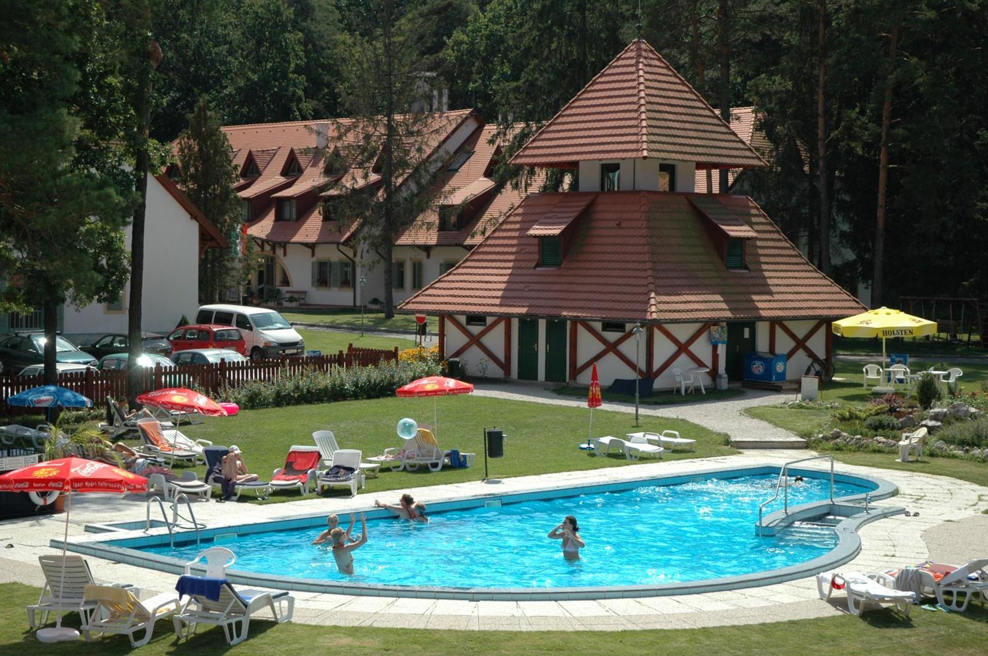 Abbazia Country Club Hotel Nemesnep ภายนอก รูปภาพ