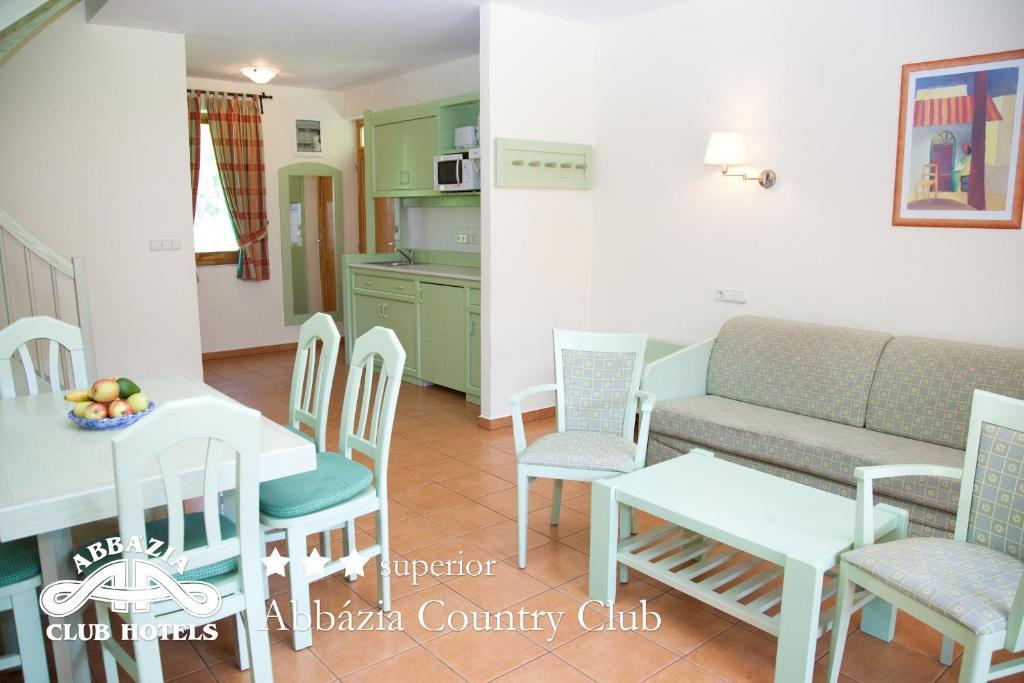 Abbazia Country Club Hotel Nemesnep ภายนอก รูปภาพ